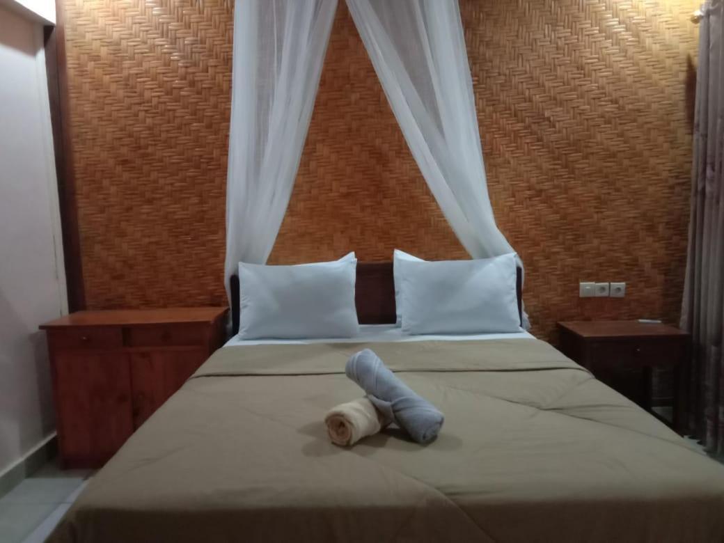 Ila Homestay Senaru Esterno foto