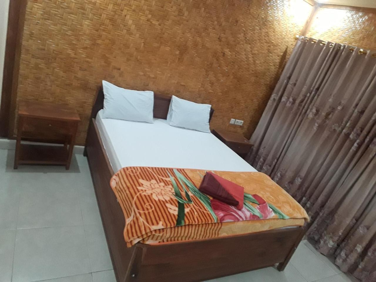 Ila Homestay Senaru Esterno foto