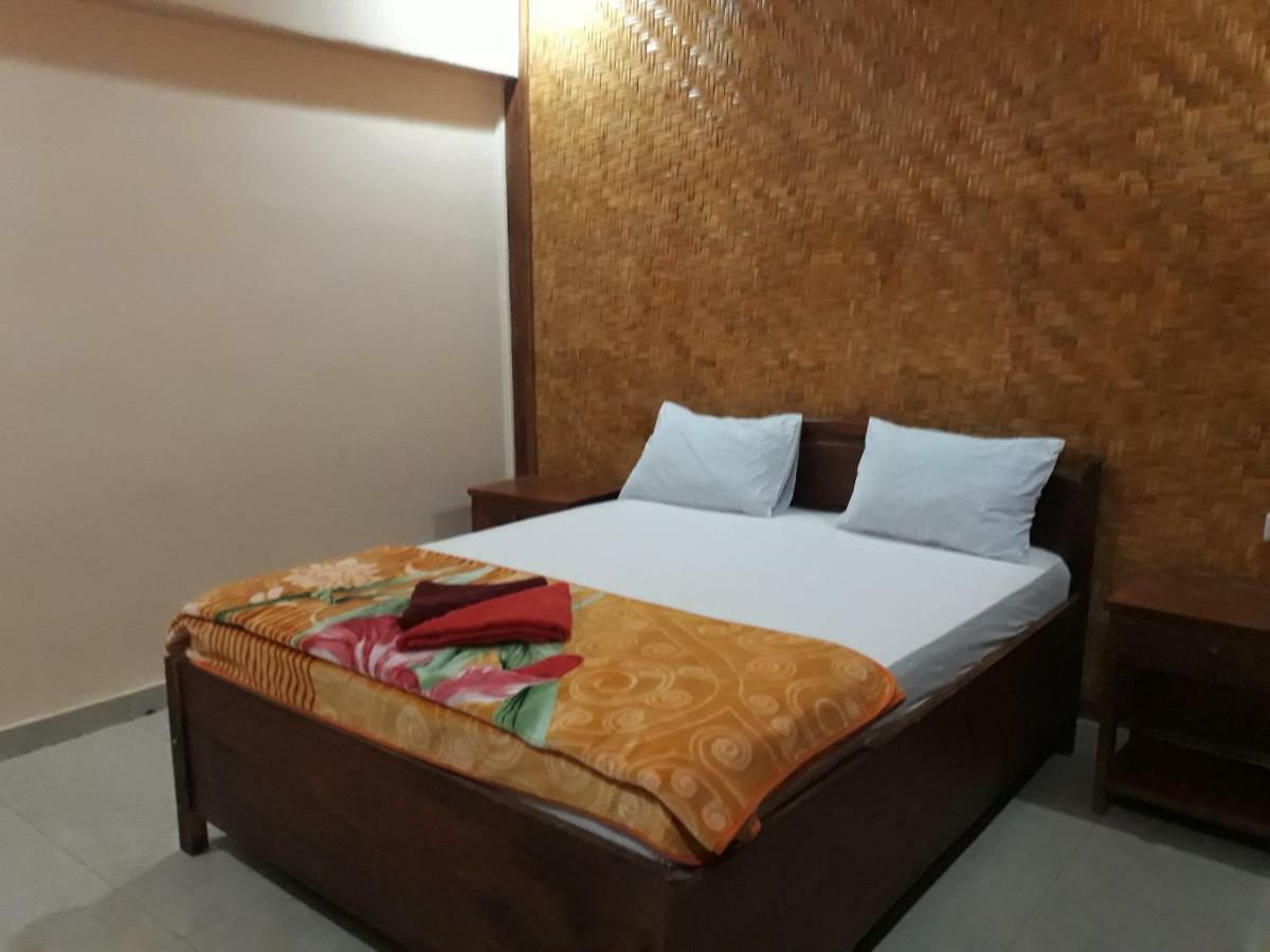 Ila Homestay Senaru Esterno foto