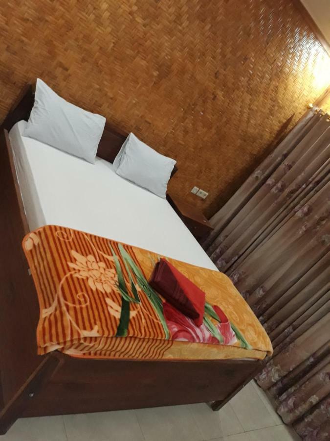 Ila Homestay Senaru Esterno foto